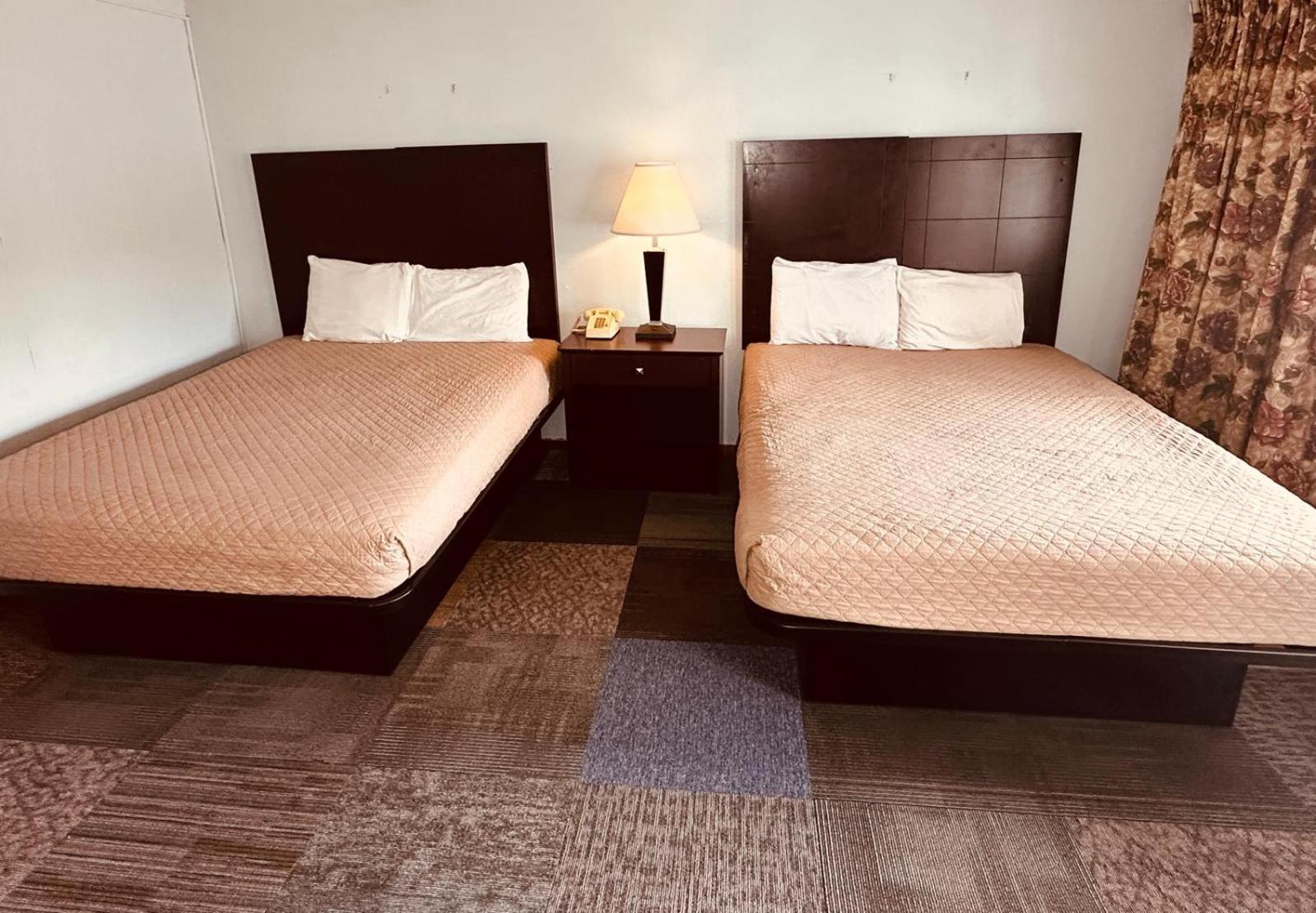 Amerivu Inn & Suites - St Croix Falls Saint Croix Falls Ngoại thất bức ảnh