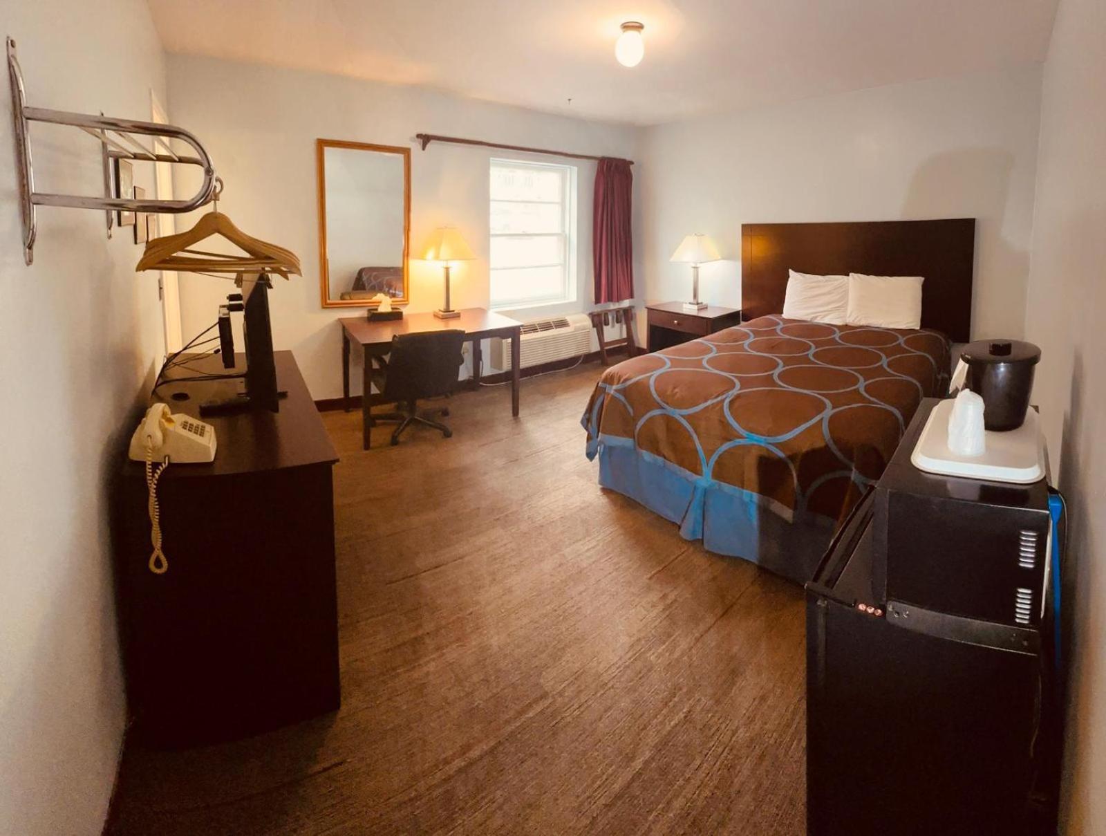 Amerivu Inn & Suites - St Croix Falls Saint Croix Falls Ngoại thất bức ảnh