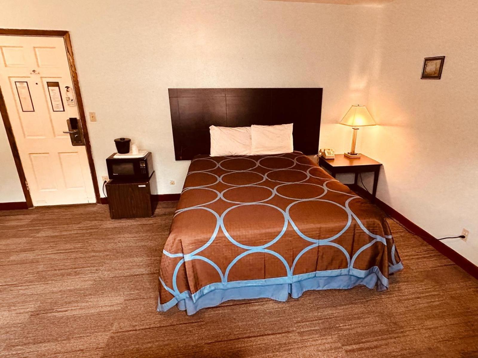 Amerivu Inn & Suites - St Croix Falls Saint Croix Falls Ngoại thất bức ảnh
