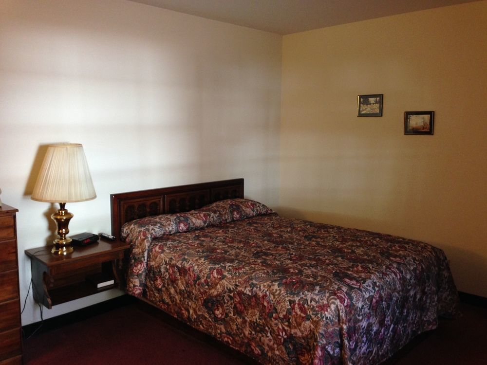 Amerivu Inn & Suites - St Croix Falls Saint Croix Falls Ngoại thất bức ảnh