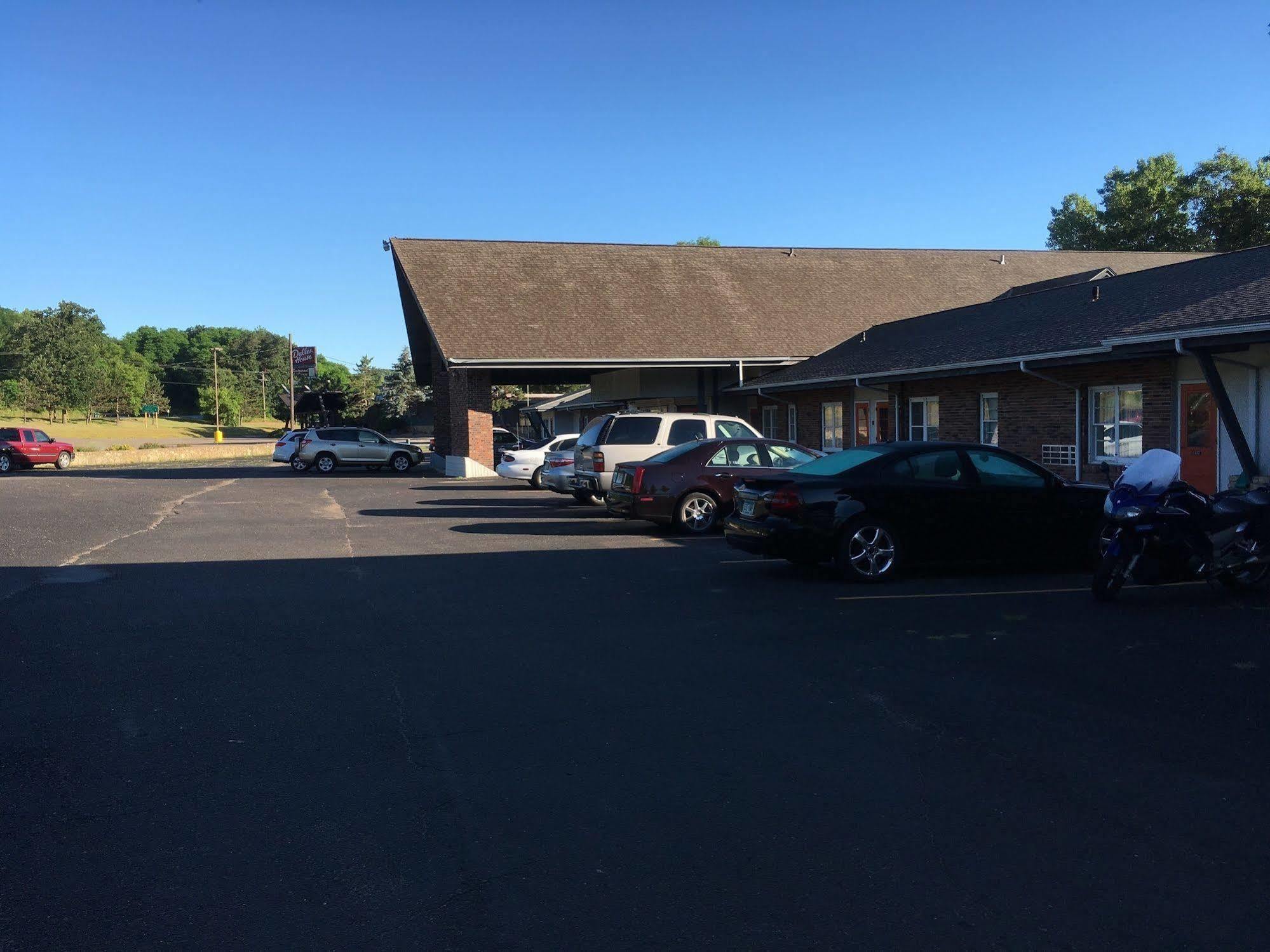 Amerivu Inn & Suites - St Croix Falls Saint Croix Falls Ngoại thất bức ảnh